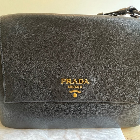 Milano Prada Leather Shoulder Bag with Authentication Card - Picture 8 of 14